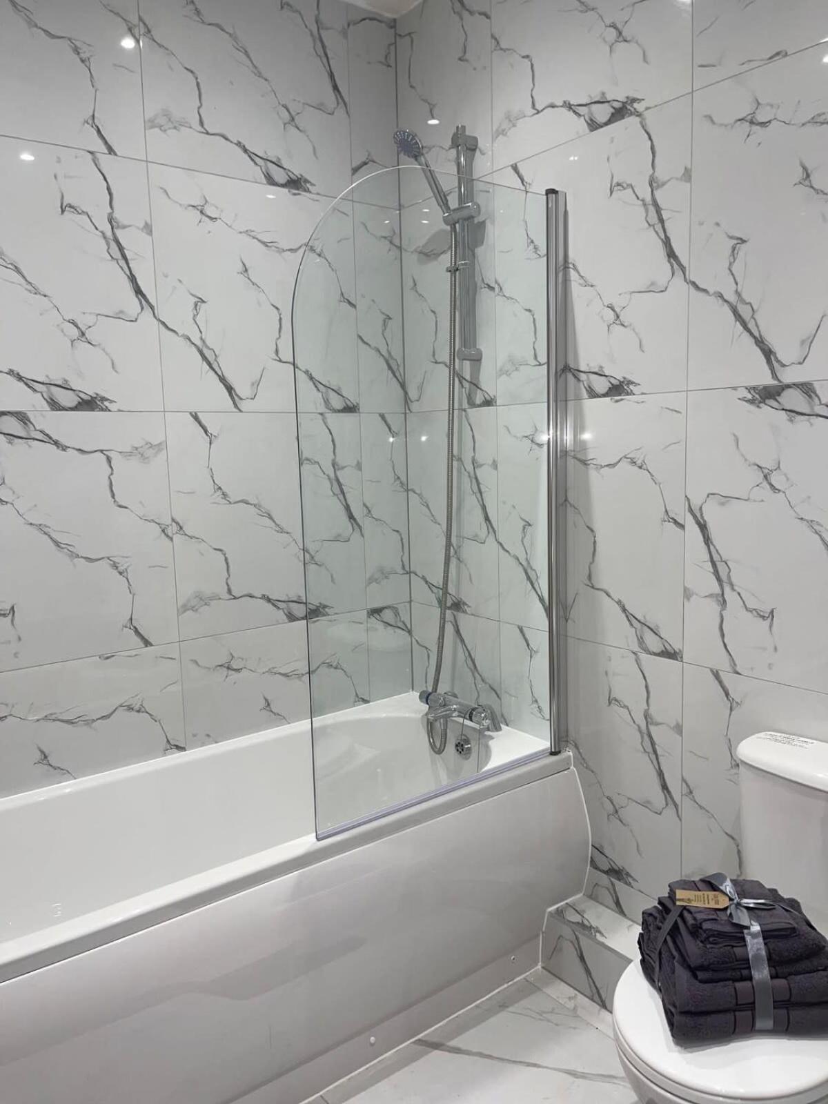 1 Bedroom Apartment - Flitwick - Contractor Friendly - Tourist Ready - Full Kitchen - Wifi - Smart Tv - Sofa Bed - Free Parking - Ideal For Short Or Long Stays Extérieur photo