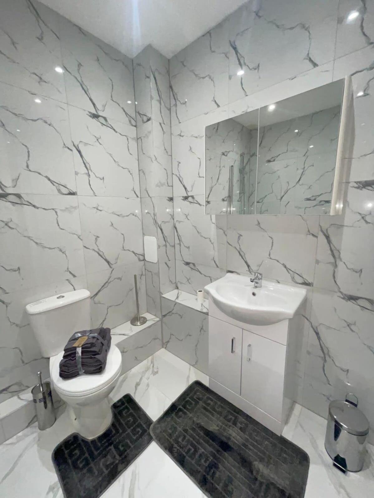 1 Bedroom Apartment - Flitwick - Contractor Friendly - Tourist Ready - Full Kitchen - Wifi - Smart Tv - Sofa Bed - Free Parking - Ideal For Short Or Long Stays Extérieur photo